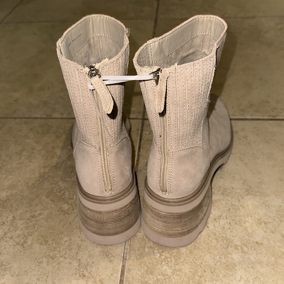 Dolce Vita boots - Picture 4 of 5